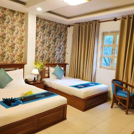 Hong Hac Hotel Ho Chi Minh City Exterior photo